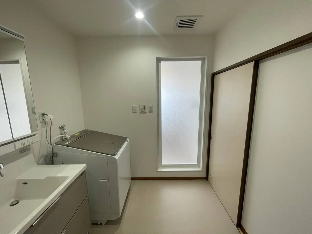 狭小スペースのトイレ交換工事